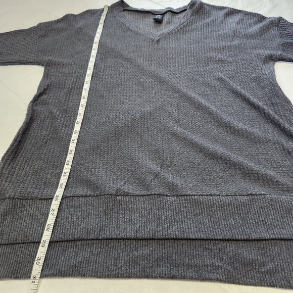Lildy Size L/XL Solid Waffle Knit Tunic - Picture 8 of 10
